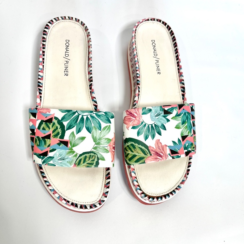 Donald J. Pliner Cava Wedge Tropical Floral Sandals